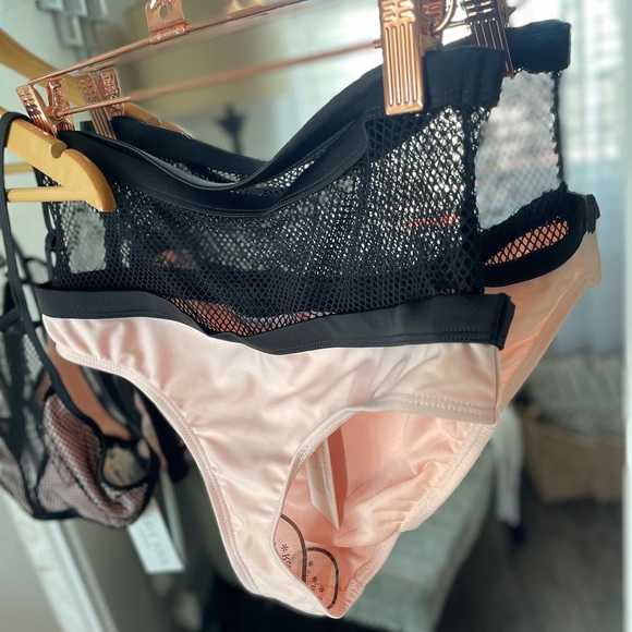 Black And Pink Mesh Overlay High Waisted Bikini Set Medium - Picture 13 of 15